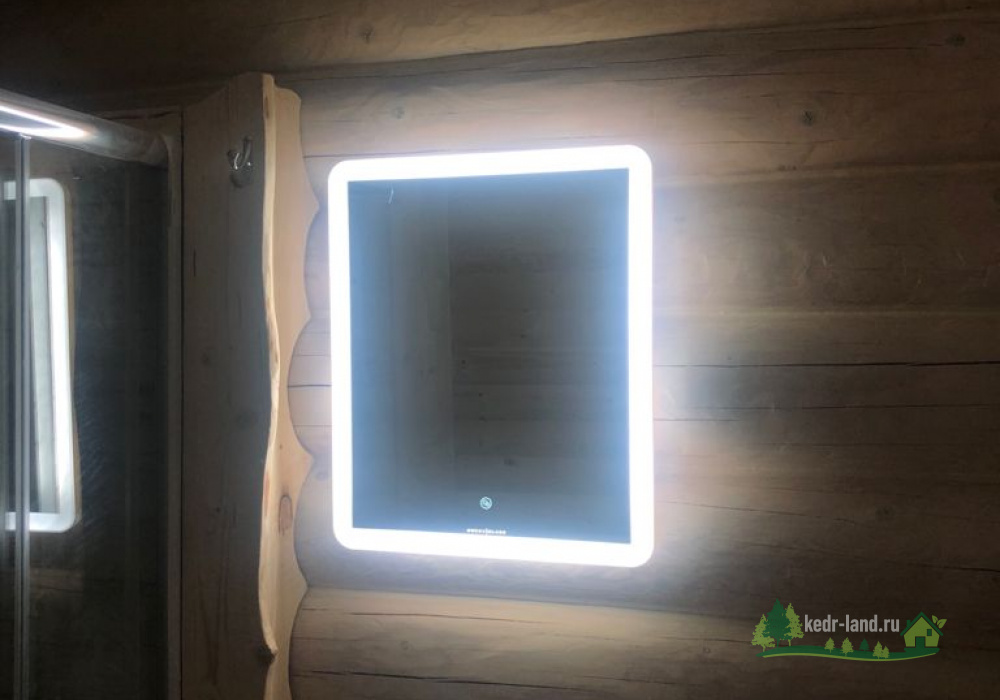 Внутренняя отделка - мойка со светящимся зеркалом